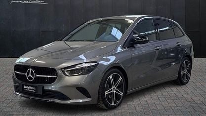 Neu Mercedes B180 Advanced Plus 116 PS (85 kW) 2025 Grau Van / Kleinbus