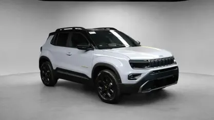 Nuova Jeep Avenger North 136 CV (100 kW) 2026 Grigio storm SUV