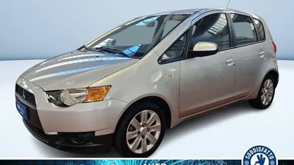 Grigio Usata 2010 Mitsubishi Colt Inform Berlina | 7900 € (Buon prezzo)