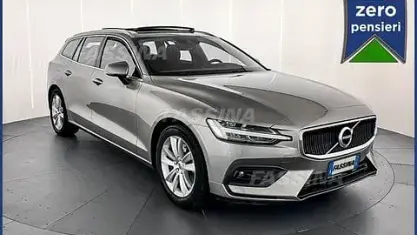 Usata Volvo V60 Business Edition 163 CV (119 kW) 2021 Bronzo Station wagon