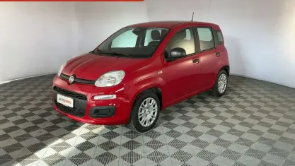 Occasion Fiat Panda 69 ch (50 kW) 2025 Rouge Citadine