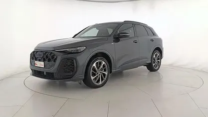 Usata Audi Q5 Ambiente 204 CV (150 kW) 2025 Grigio tambora metallico SUV