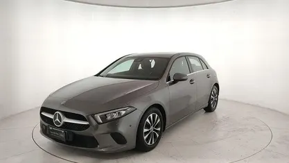 Usata Mercedes A180 Business 116 CV (85 kW) 2022 Grigio Utilitaria