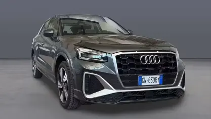 Usata Audi Q2 S-Line 150 CV (110 kW) 2024 Grigio daytona perlato SUV