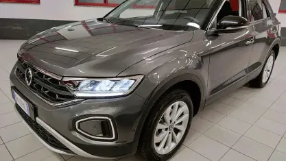 Usata VW T-Roc Edition 150 CV (110 kW) 2025 Grigio scuro SUV