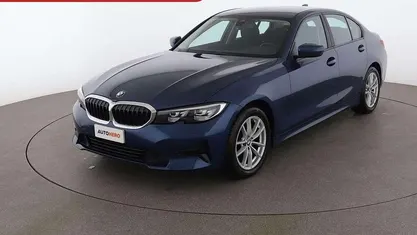 Usata 2022 BMW 316 Advantage Tre volumi | 23.599 € (Buon prezzo)