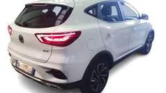 Bianco Usata 2024 MG ZS Luxury Tre volumi | 15.790 € (Buon prezzo)