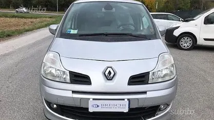 Usata Renault Modus Dynamique 85 CV (62 kW) 2009 Grigio Monovolume