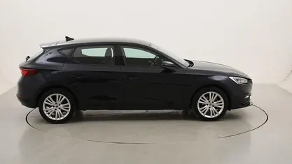 Usata Seat Leon Business 131 CV (96 kW) 2021 Berlina