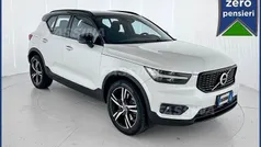 Bianco/nero Usata 2021 Volvo XC40 R-Design SUV | 26.900 € (Buon prezzo)