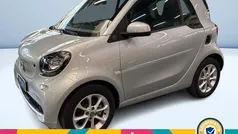 Argento metallizzato Usata 2019 Smart ForTwo Electric Drive Passion Tre volumi | 10.600 € (Ottimo prezzo)