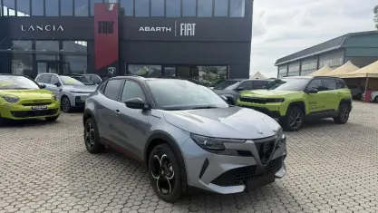 Usata Alfa Romeo GT Junior Edizione Speciale 145 CV (106 kW) 2024 Grigio SUV