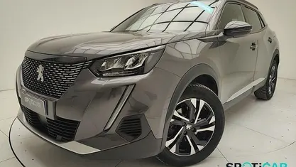 Usata 2023 Peugeot 2008 Allure SUV | 22.486 € (Buon prezzo)