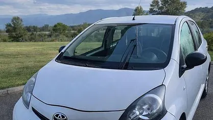 Bianco Usata 2013 Toyota Aygo Due volumi | 5500 € (Buon prezzo)