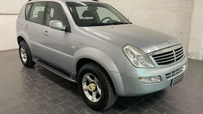 Usata SsangYong Rexton 165 CV (121 kW) 2006 Grigio SUV
