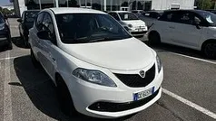 Nero Usata 2021 Mahindra KUV100 Due volumi | 10.750 € (Buon prezzo)