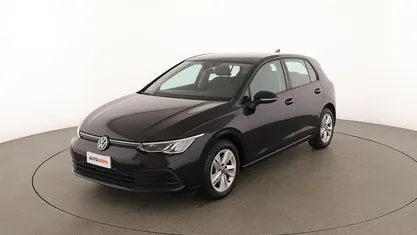 Usata VW Golf VIII Life 116 CV (85 kW) 2021 Nero