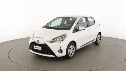 Begagnad Toyota Yaris Hybrid Active 101 HK (74 kW) 2018 Vit
