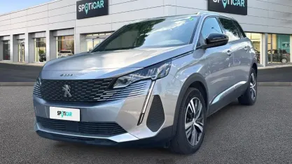 Occasion Peugeot 5008 Allure 131 ch (96 kW) 2024 Gris SUV