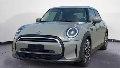 Grigio Usata 2022 Mini ONE Classic Due volumi | 21.500 € (Buon prezzo)