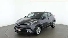 Usata 2019 Toyota C-HR Business Edition SUV | 17.099 € (Buon prezzo)