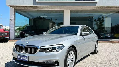Usata BMW 530e iPerformance 184 CV (135 kW) 2018 Grigio Berlina
