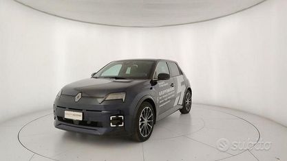Occasion Renault 5 E-Tech Komfort 110 kW (150 PK) 2024 Blauw Sedan