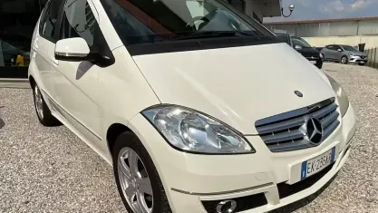 Usata Mercedes A160 Avantgarde 95 CV (69 kW) 2011 Bianco Utilitaria