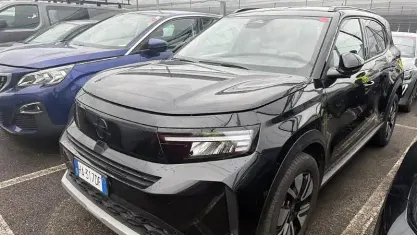 Usata Opel Frontera 136 CV (100 kW) 2025 Nero SUV
