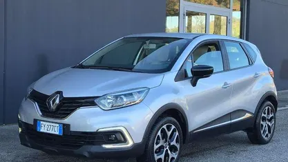 Argento Usata 2019 Renault Captur Business SUV | 12.900 € (Buon prezzo)
