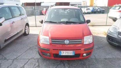 Usata Fiat Panda Dynamic 60 CV (44 kW) 2004 Rosso Utilitaria