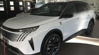 Gebraucht Peugeot 5008 GTi 136 PS (100 kW) 2024 Weiß Van / Kleinbus
