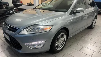 Usata Ford Mondeo 140 CV (102 kW) 2013 Grigio Station wagon