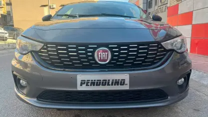 Usata Fiat Tipo Pop 95 CV (69 kW) 2016 Grigio Berlina