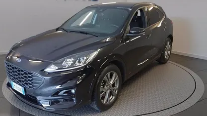 Usata Ford Kuga ST-Line 190 CV (139 kW) 2023 Agate black SUV