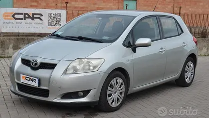 Grigio Usata 2007 Toyota Auris Sol Tre volumi | 2490 € (Buon prezzo)