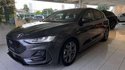 Begagnad Ford Focus ST-Line 116 HK (85 kW) 2025 Grå Sedan