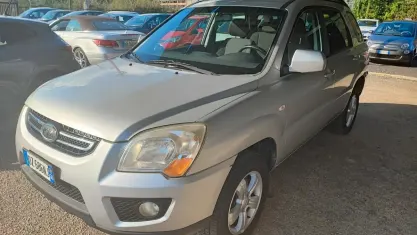 Usata Kia Sportage Active 141 CV (103 kW) 2010 Argento SUV
