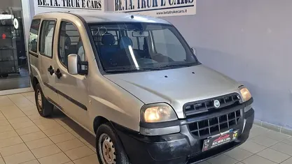 Usata Fiat Doblò 105 CV (77 kW) 2005 Grigio Monovolume