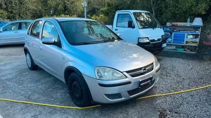 Usata Opel Corsa Enjoy 69 CV (50 kW) 2003 Grigio Utilitaria