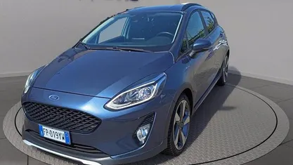 Usata Ford Fiesta Active 101 CV (74 kW) 2018 Chrome blue Utilitaria