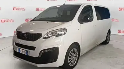 Usado Peugeot Traveller Business-Line 120 CV (88 kW) 2022 Monovolumen