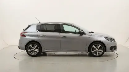 Usata Peugeot 308 GT 131 CV (96 kW) 2020 Argentoargento Berlina