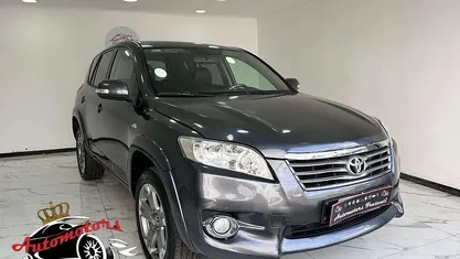Usata Toyota RAV4 150 CV (110 kW) 2011 SUV