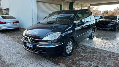 Usata Peugeot 807 136 CV (100 kW) 2009 Nero Monovolume