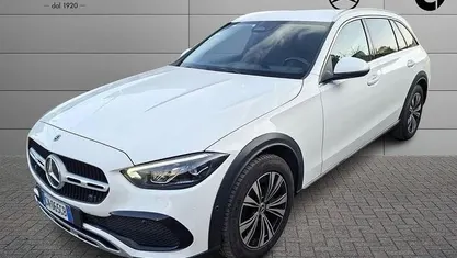Usata 2023 Mercedes C220 Station wagon | 32.000 € (Buon prezzo)