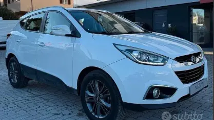 Usata Hyundai ix35 Xpossible 115 CV (84 kW) 2015 Bianco SUV
