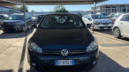 Blu Usata 2009 VW Golf Highline Tre volumi | 4200 € (Ottimo prezzo)