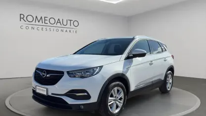 Usado Opel Grandland X 120 CV (88 kW) 2018 Blanco SUV