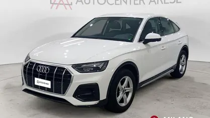 Bianco pastello Usata 2021 Audi Q5 Sportback Advanced SUV | 31.900 € (Buon prezzo)